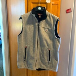 Dale of Norway Men’s zip up front vest